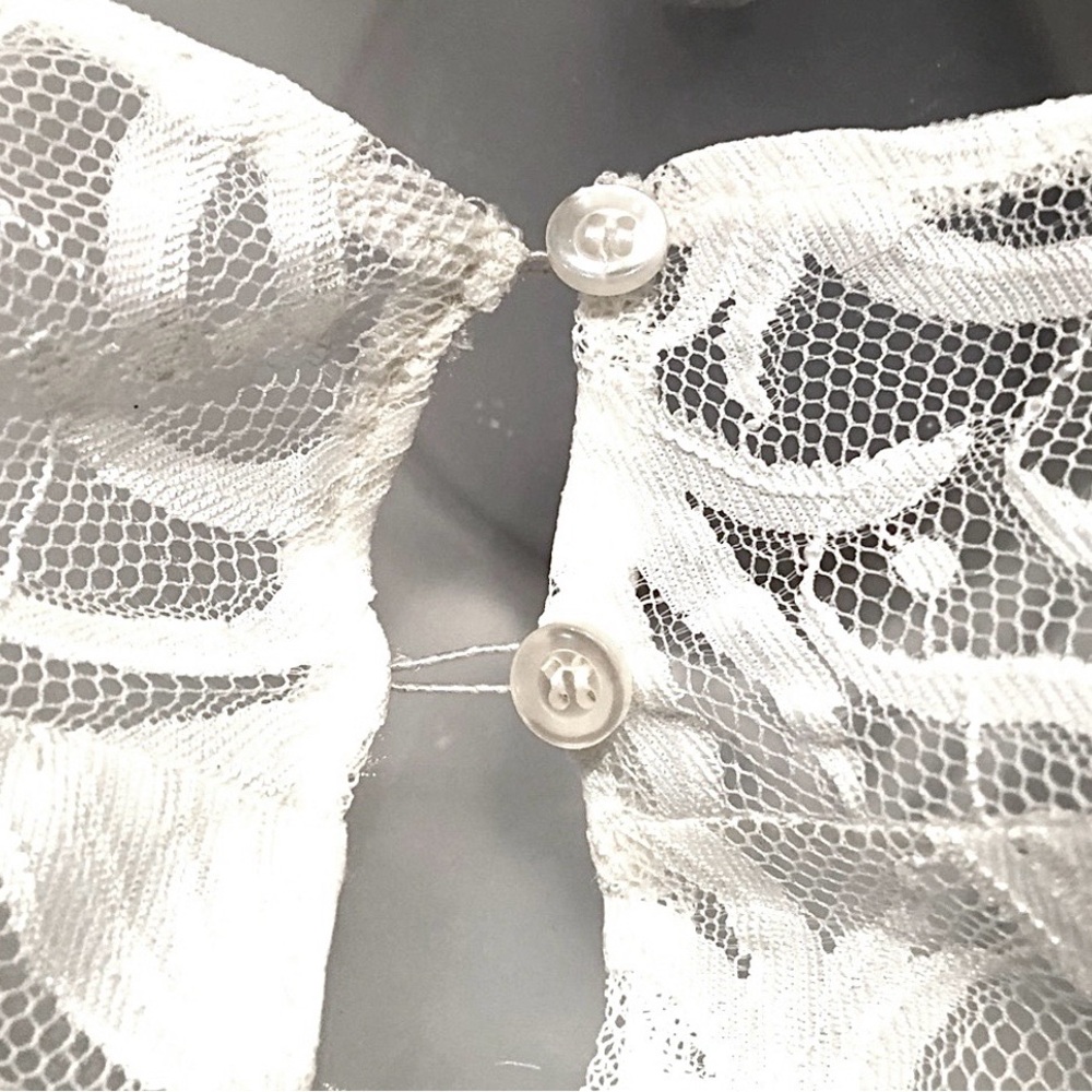 Plume Lace - Top - Picture 3 of 5